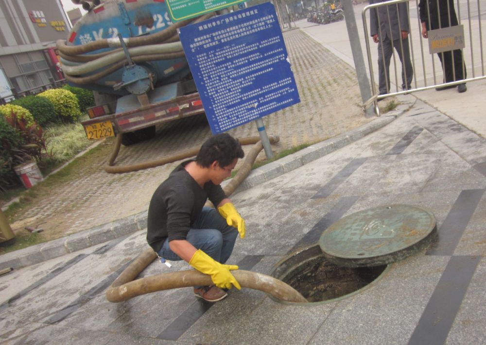 清理污水管道8 